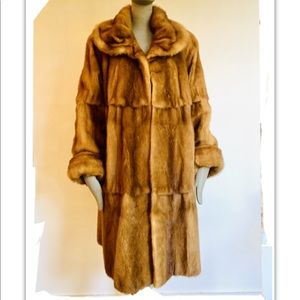 Vintage Stunning Honey Color Mink coat